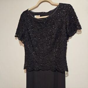 Talbots Size 8 Elegant Full Length Gown, Black Lace Top